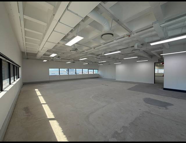 956M² BUILDING TO LET IN CAPE TOWN CITY CENTRE